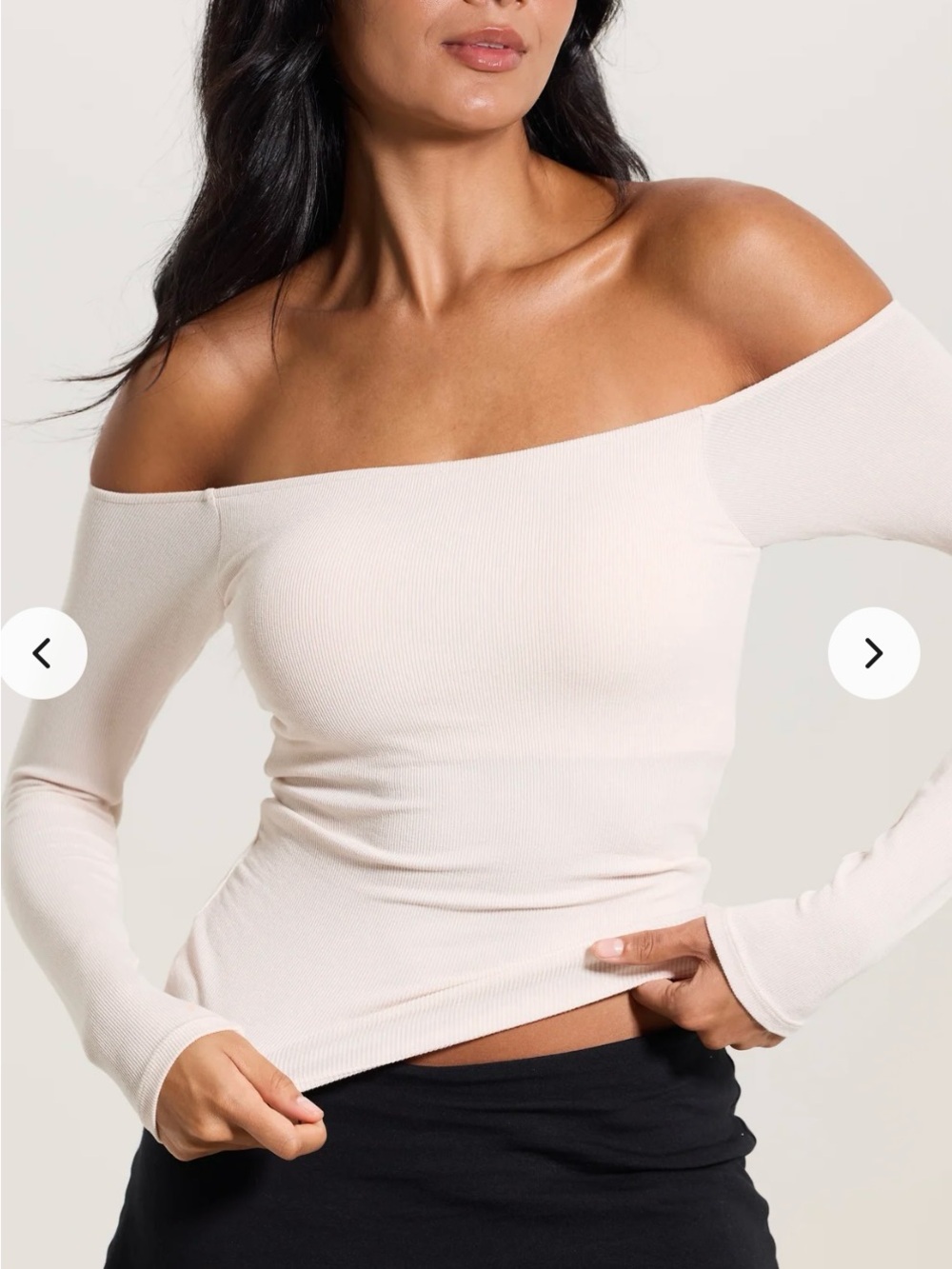 Klassy Network Off-the-Shoulder with built in bra. Long sleeve. Large